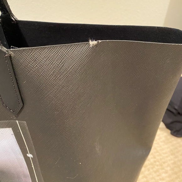 Givenchy large shopper - Picture 7 of 11